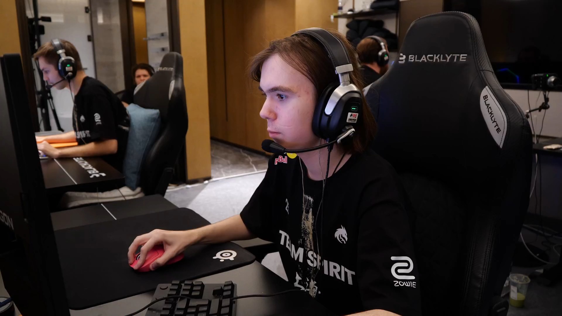 直接发动身 直接发动身